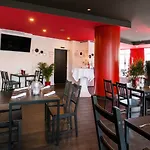 Dormero Airport 4*