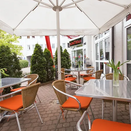 Dormero Airport Hotel