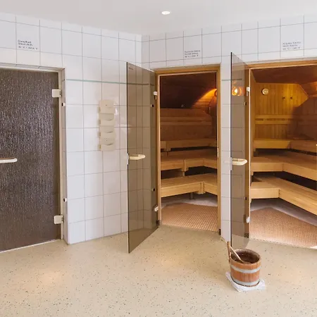 Hotel Dormero Airport 4*