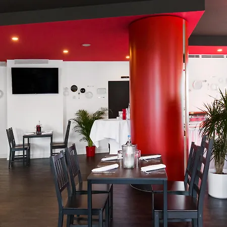 Dormero Airport Hotel