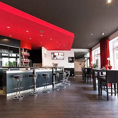 Hotel Dormero Airport 4*