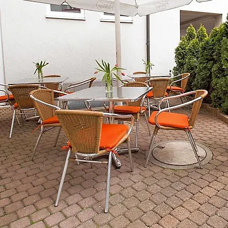 Dormero Airport Hotel 4*