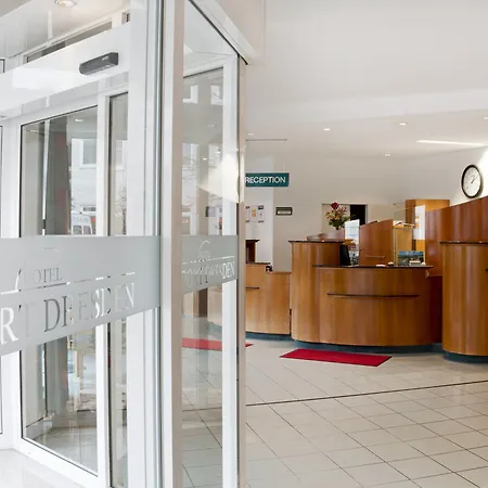 Dormero Airport Hotel 4*