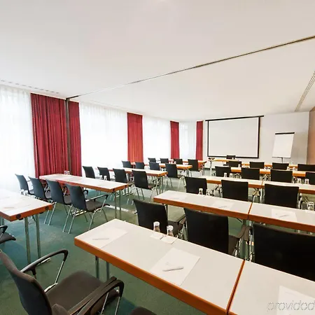 Dormero Airport Hotel