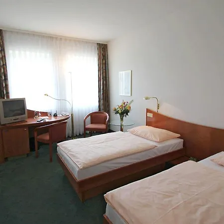 Dormero Airport Hotel