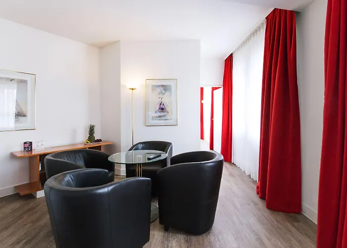 Dormero Airport Hotel